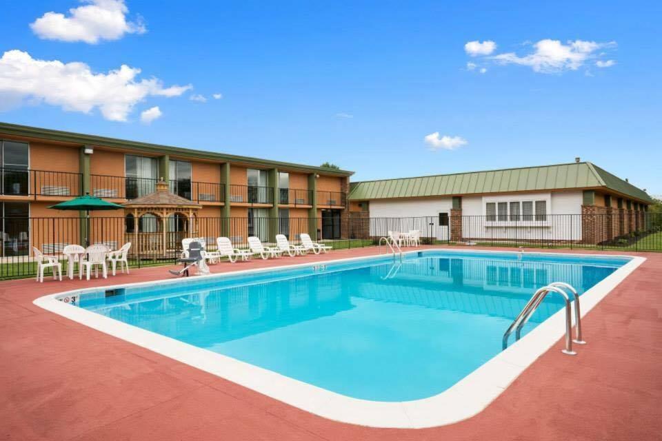 Hotel Baymont By Wyndham Salem Roanoke Area Esterno foto